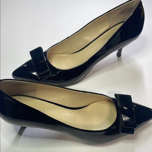 Shoes  NINE WEST Elegant Black Patent Leather Heels - Picture 1 of 6